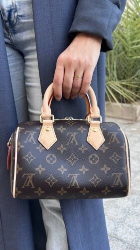 Louis Vuitton Speedy 20