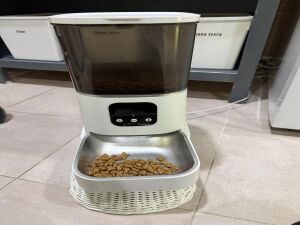 Automatic Cat Feeder