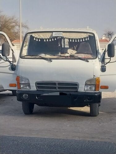 نقل وبناء الخيام