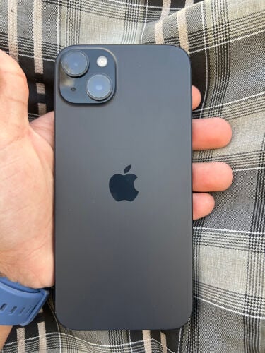 ايفون 15 بلس