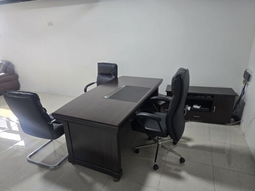Elegant, large office desk