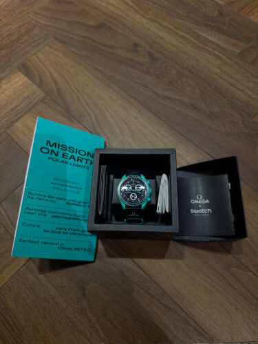 OMEGA X SWATCH Polar lights