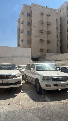 للبيع أراضي عمارات صغيرة