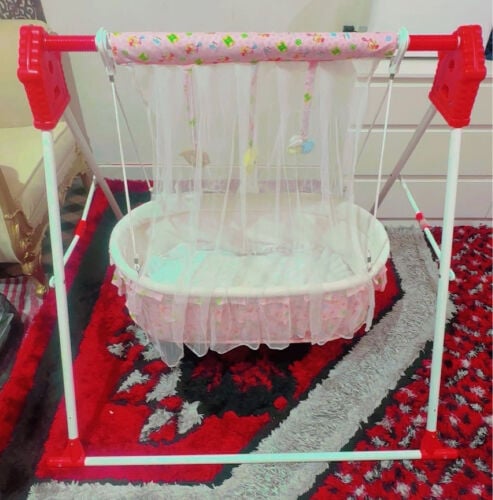 babys swing 