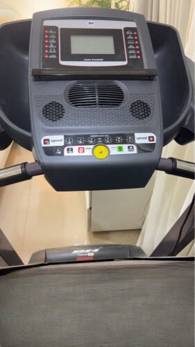جهاز مشي رياضي