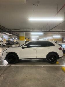 Porch cayenne S