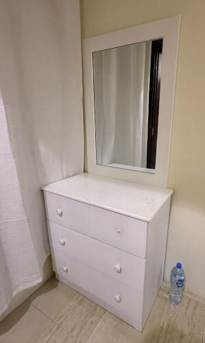 hairdressr table