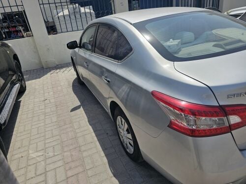 single handed use 2014 Sentra neat