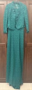 CH Dress Size 6-Excellent Condition