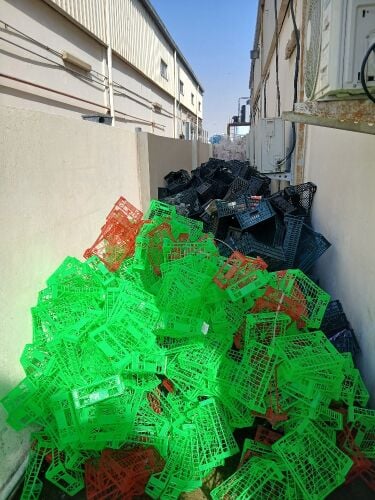 صنديق للبيع