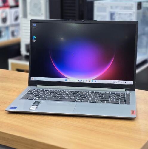 Lenovo IdeaPad 1 Intel core i5 12th