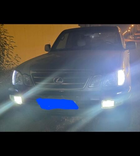 لكزس ازرق فاتح