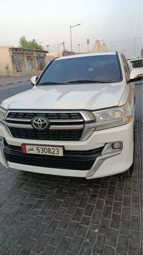For sale: Land Cruiser in good
