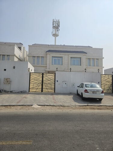 للايجار فيلا بام اصلال على 