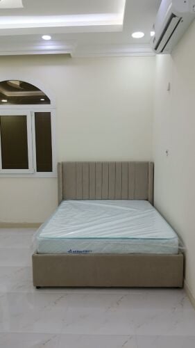 سرير ومرتبة