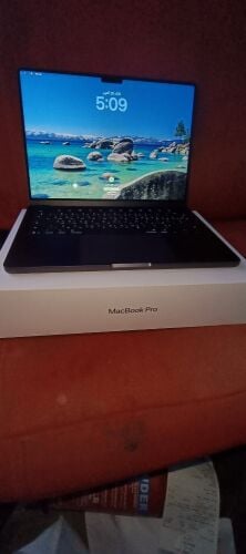Macbook pro M5