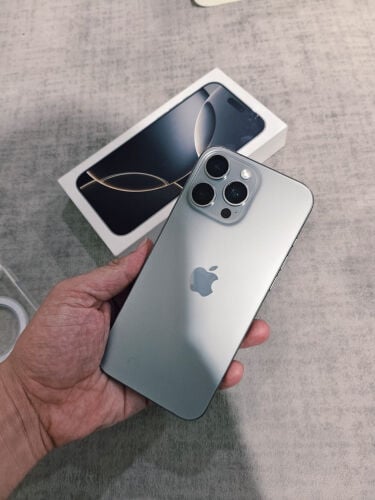 iPhone 16 pro max. 256 GB 