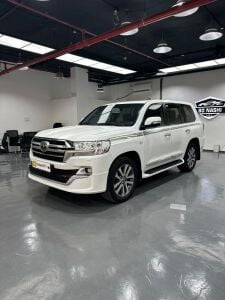 للبيع في اكس ار 570 2019