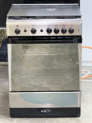 Indesit 4 burner gas stove for sale