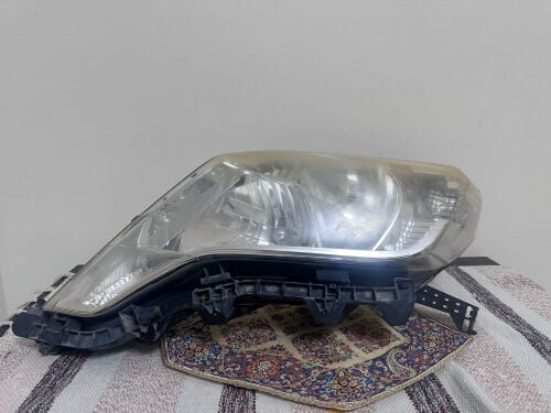 prado 2014 left headlights