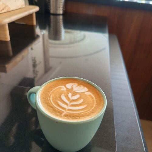 I am a barista with 7 years of experience looking for a job I do all the coffee, juice,  55957670 crepes and pancakes