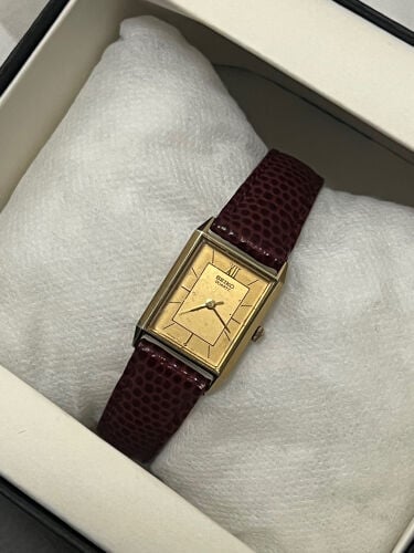 vintage seiko watch