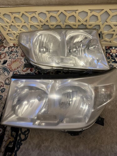 Land Cruiser Gxr Vxr headlights 