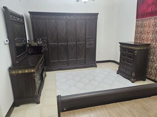 Full bed room set  A 35
