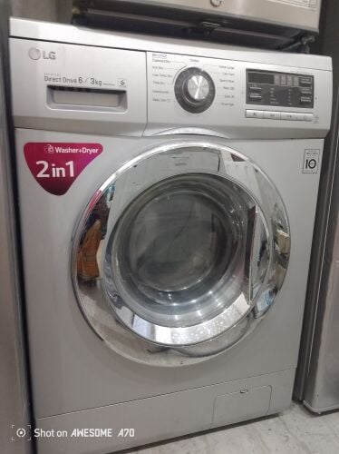 Lg 2in1 washing machine for sell.