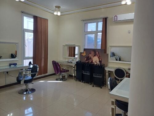 saloon for sale