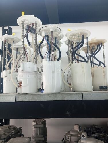 Fuel pump LC LX N patrol