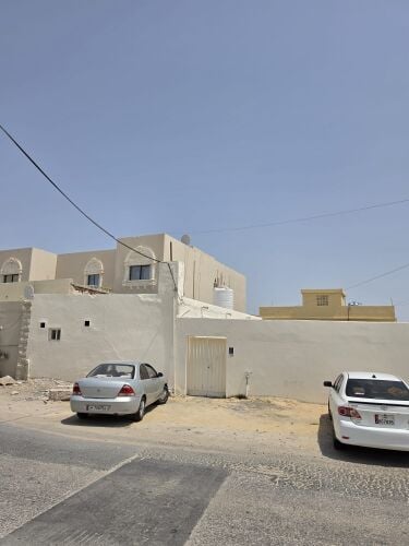بيت ارضي ستديوهات معيذر الشمالي
