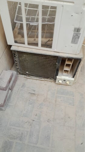 للبيع