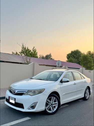 Toyota Camry GLX 2014 Full Option