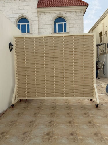 تصميم وتركيب جميع المظلات والسوات