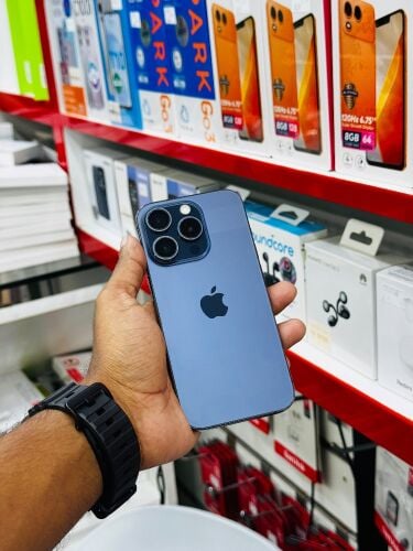 I phone 15 pro 256 gb