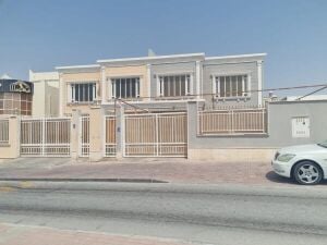 للايجار فيلا خدمية بام عبيرية
