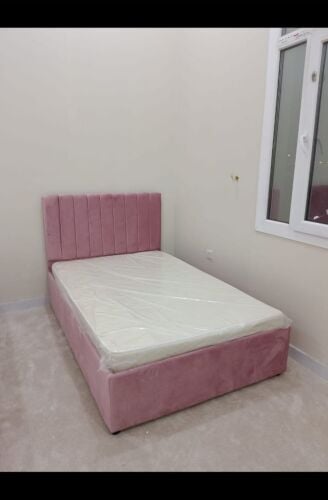 سرير ومرتبة