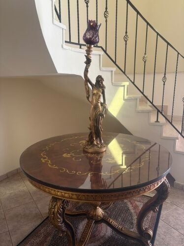 Round Entryway Table