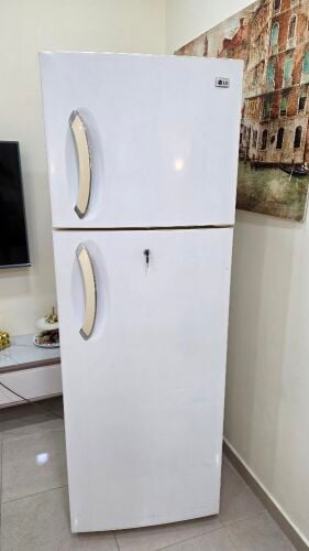 LG refrigerator