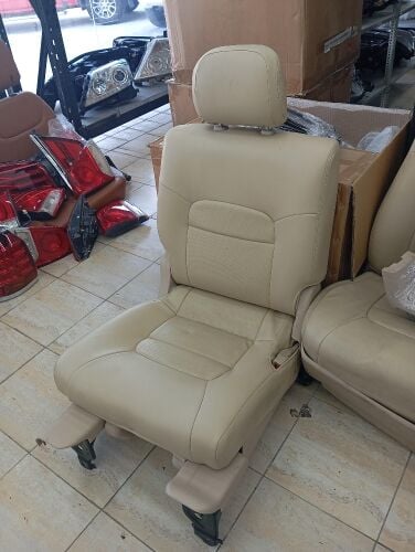 Seat for LC LX Available
