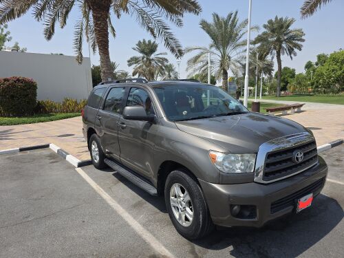Toyota /sequoia/2013