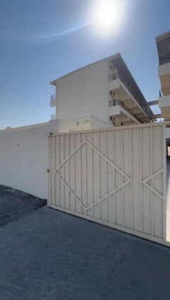 Sanayya 98 rooms available