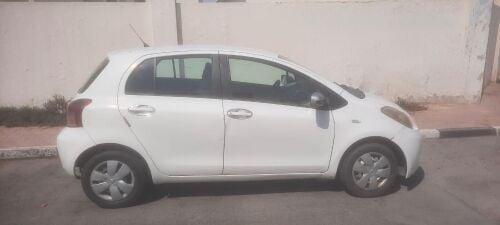 White 2006 Toyota Yaris Hatchback for sale .. Engine, gear, and A/C in good condition