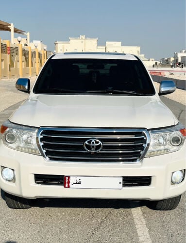 Toyota gxr v8 2013 