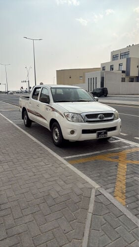 Toyota Hilux Vigo 2.7 VVT-i Petrol 