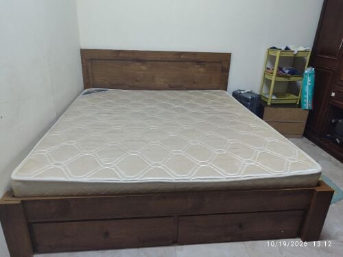 KING SIZE BED MATTRESS FROM PAN EMI
