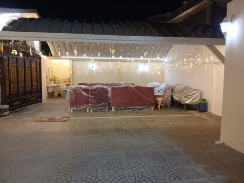 اثاث صاله ٥٥٠٠ ريال قابل للمساومه