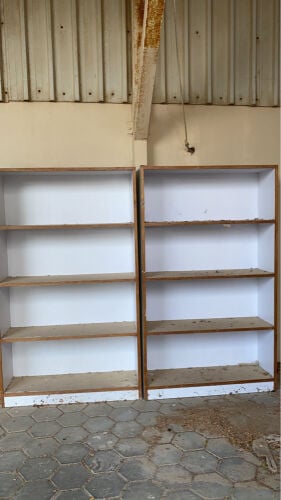 مكتبه للبيع او استعملات اخرى 
