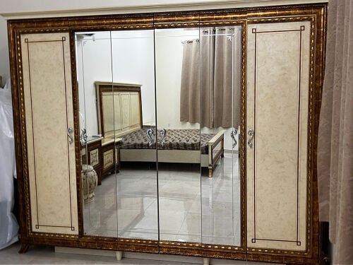 غرفة نوم مستعملة بحالة ممتازة